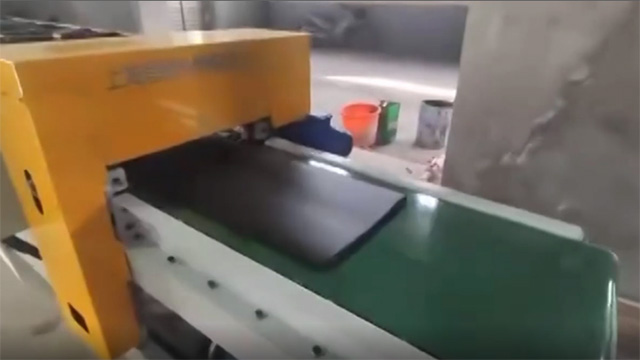 Filtro con bomba de engranajes de alimentación en caliente